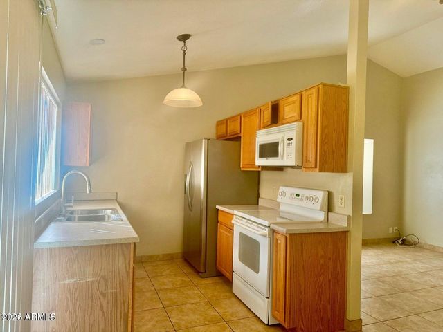 1825 E SANDRA Terrace, Phoenix, AZ 85022