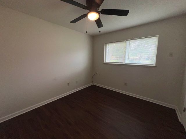 580 BLACKHAWK RD, Memphis, TN 38109