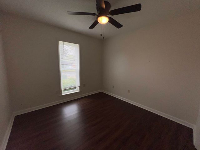 580 BLACKHAWK RD, Memphis, TN 38109