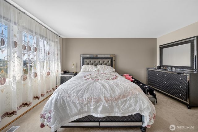 30603 127th Place SE, Auburn, WA 98092