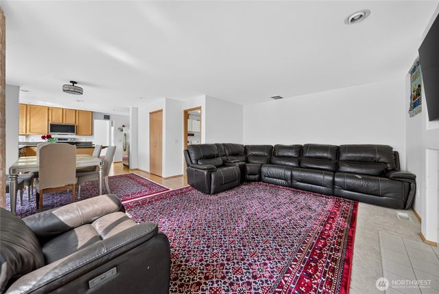 30603 127th Place SE, Auburn, WA 98092