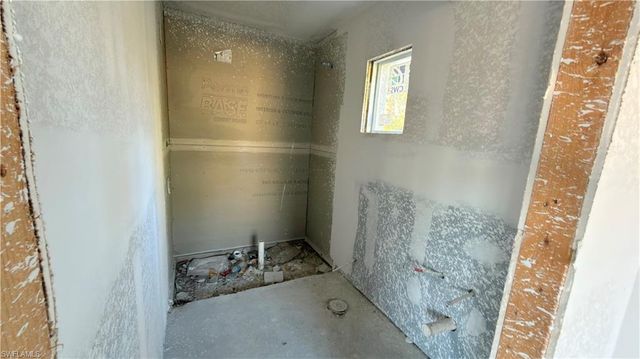 3449 NE 8th PL, Cape Coral, FL 33909