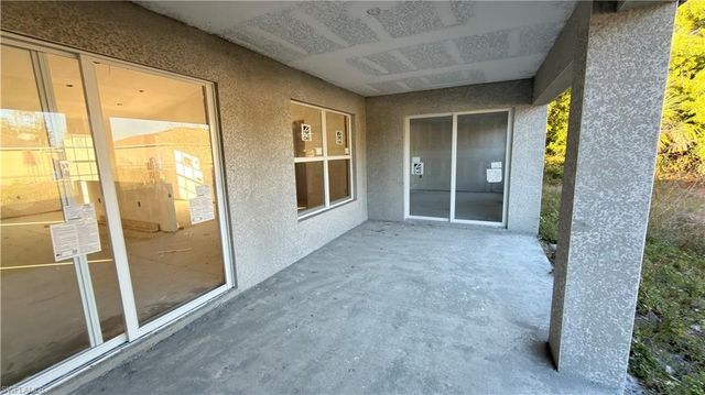 3449 NE 8th PL, Cape Coral, FL 33909