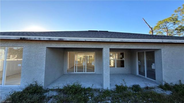 3449 NE 8th PL, Cape Coral, FL 33909