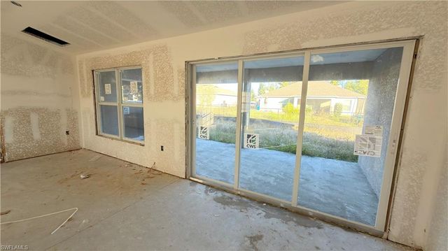 3449 NE 8th PL, Cape Coral, FL 33909