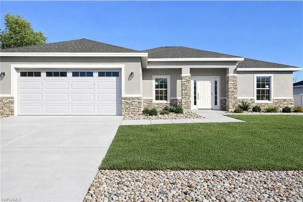 3449 NE 8th PL, Cape Coral, FL 33909