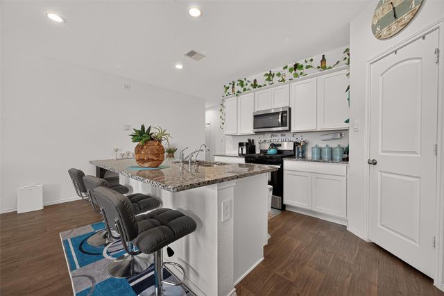 16107 Jordan Meadow Way, Hockley, TX 77447