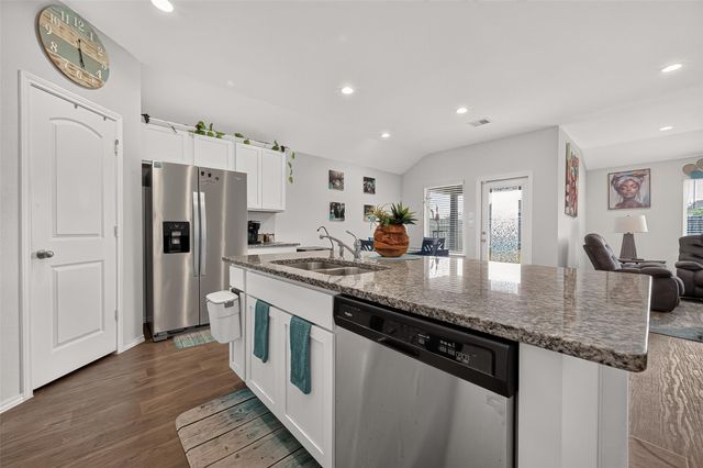 16107 Jordan Meadow Way, Hockley, TX 77447