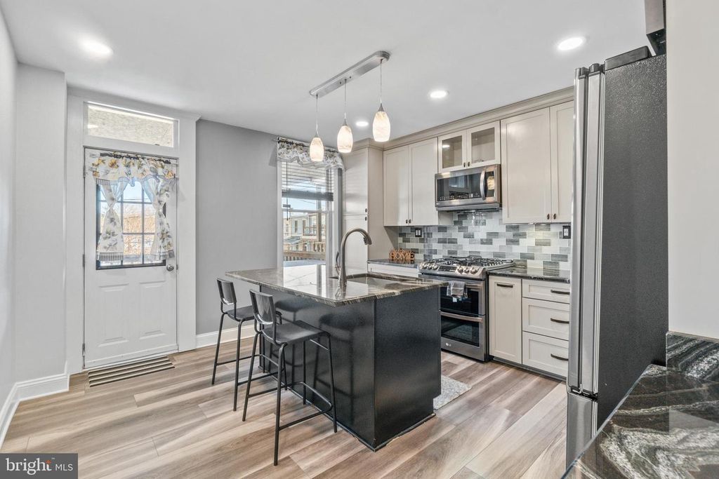 Image 15 of property listing at 3739 ELM AVE, Baltimore, MD 21211