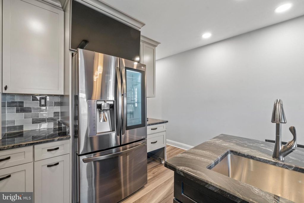 Image 21 of property listing at 3739 ELM AVE, Baltimore, MD 21211