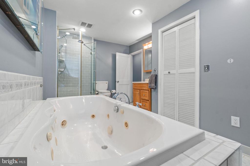 Image 30 of property listing at 3739 ELM AVE, Baltimore, MD 21211