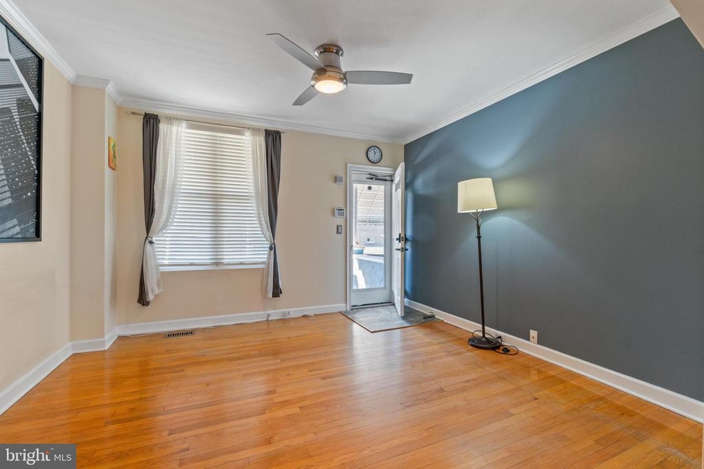 Image 8 of property listing at 3739 ELM AVE, Baltimore, MD 21211