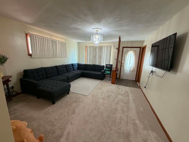 2444 Linden Avenue, Waukegan, IL 60087