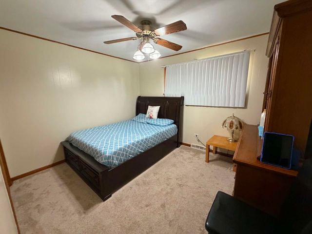 2444 Linden Avenue, Waukegan, IL 60087
