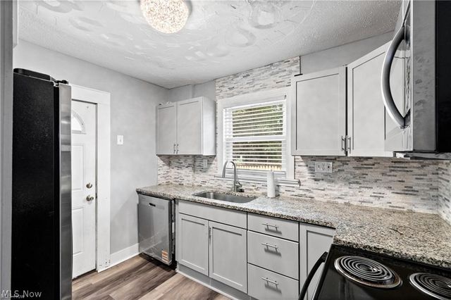 444 Evers Street, Akron, OH 44310