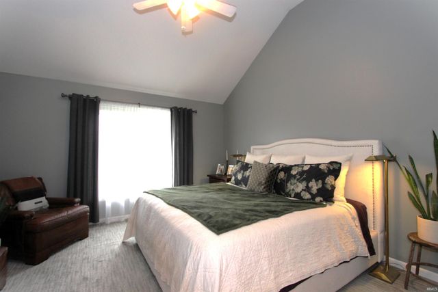 212 N Westchester Drive, Columbia City, IN 46725