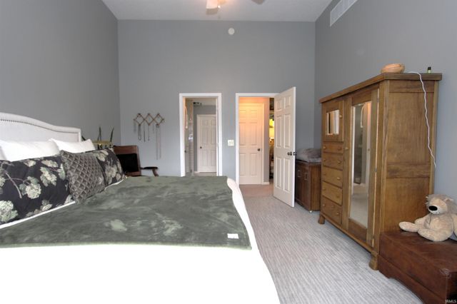 212 N Westchester Drive, Columbia City, IN 46725