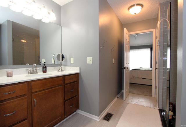 212 N Westchester Drive, Columbia City, IN 46725