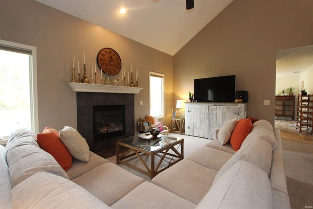 212 N Westchester Drive, Columbia City, IN 46725