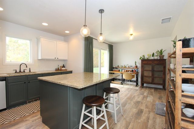 212 N Westchester Drive, Columbia City, IN 46725