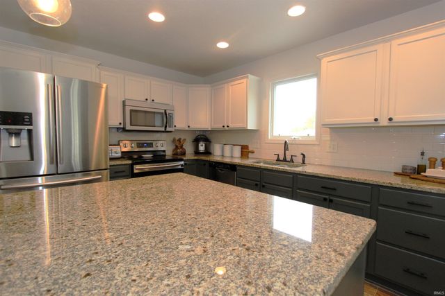 212 N Westchester Drive, Columbia City, IN 46725