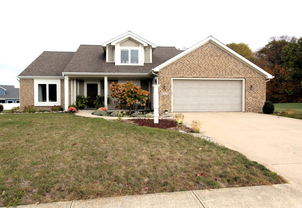 212 N Westchester Drive, Columbia City, IN 46725