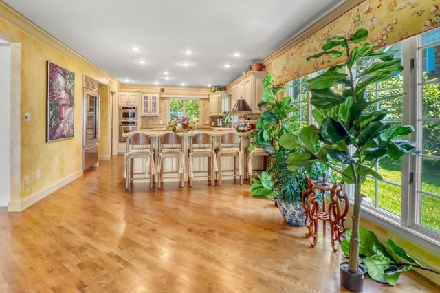 919 N Shore Drive, Detroit Lakes, MN 56501