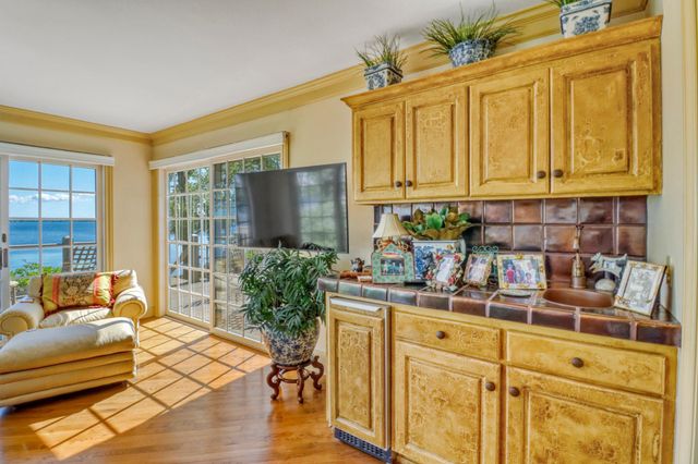 919 N Shore Drive, Detroit Lakes, MN 56501