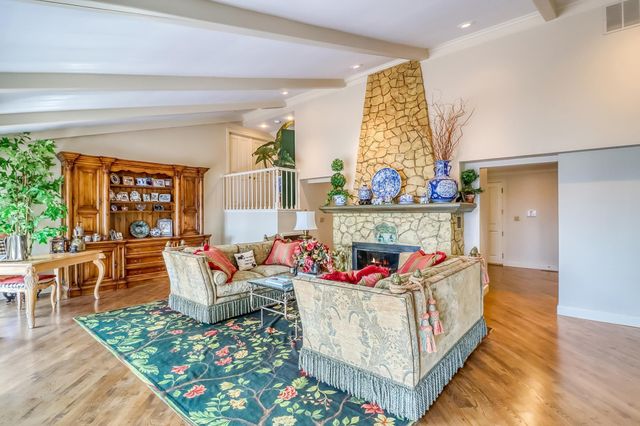 919 N Shore Drive, Detroit Lakes, MN 56501