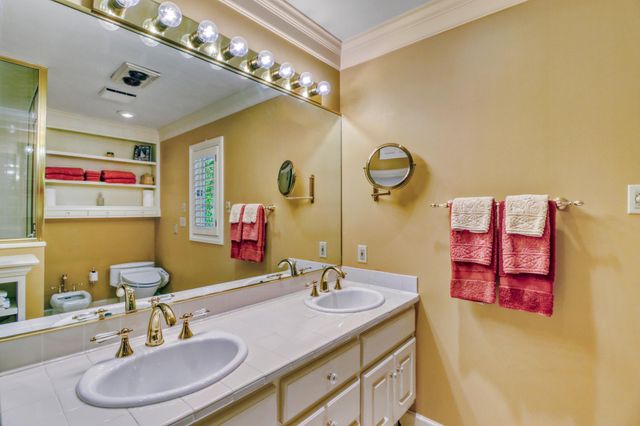 919 N Shore Drive, Detroit Lakes, MN 56501