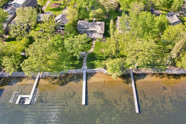 919 N Shore Drive, Detroit Lakes, MN 56501