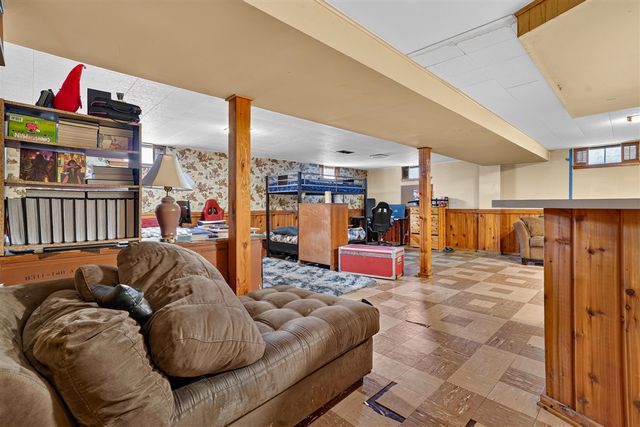 2410 Rossiter Place, Lansing, MI 48911