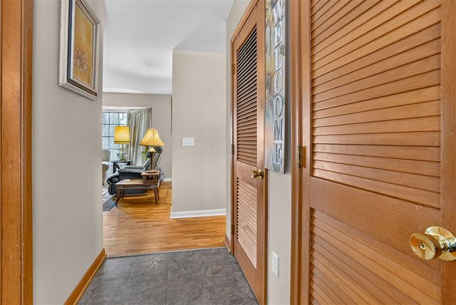2410 Rossiter Place, Lansing, MI 48911