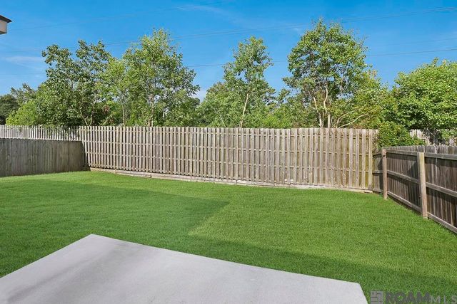 18317 Sunset Park Dr, Prairieville, LA 70769