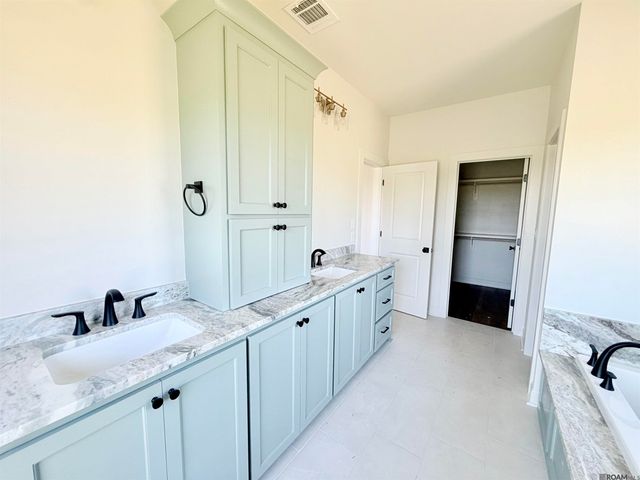 36177 Belle Parc Ave, Geismar, LA 70734