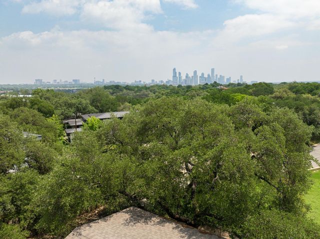 2805 Hatley DR, Austin, TX 78746