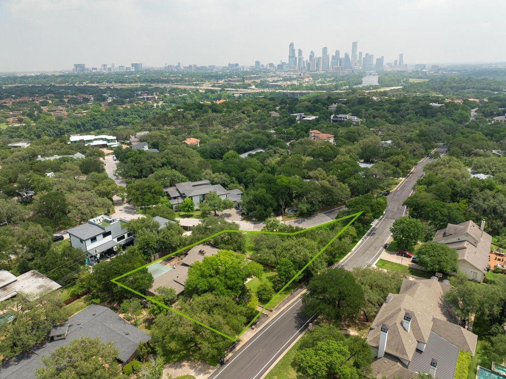 2805 Hatley DR, Austin, TX 78746