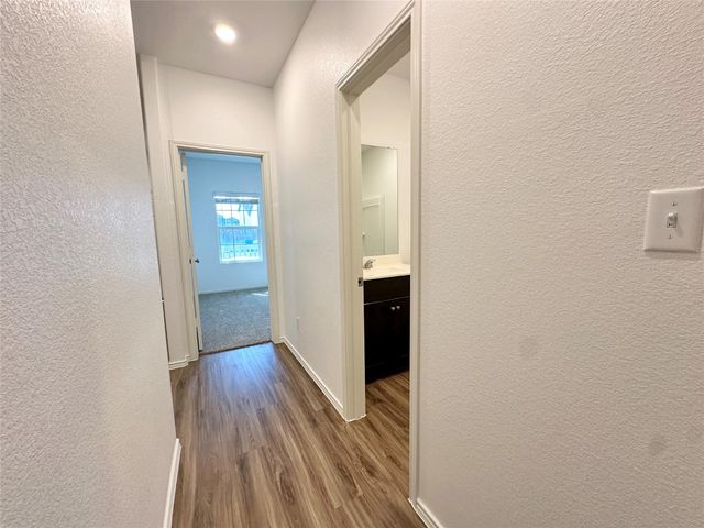 13410 Mussel RUN, Elgin, TX 78621