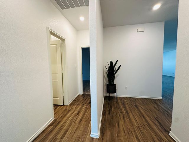 13410 Mussel RUN, Elgin, TX 78621