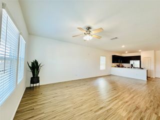 13410 Mussel RUN, Elgin, TX 78621