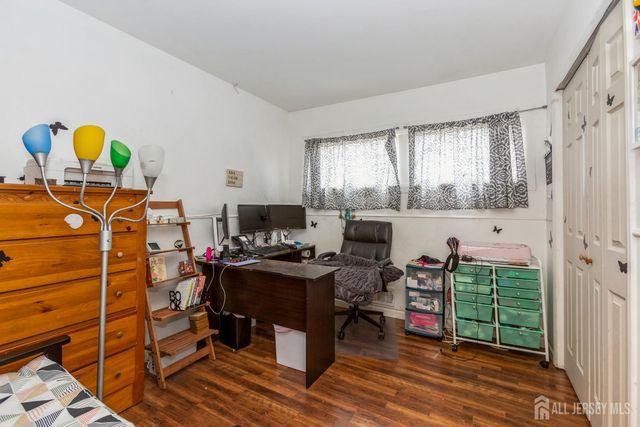 332 ernston Road, Parlin, NJ 08859