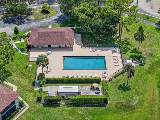 6258 Chasewood Drive G, Jupiter, FL 33458