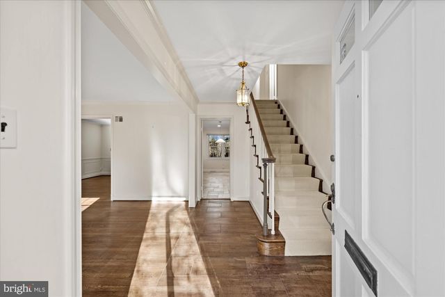 4238 50TH ST NW, Washington, DC 20016