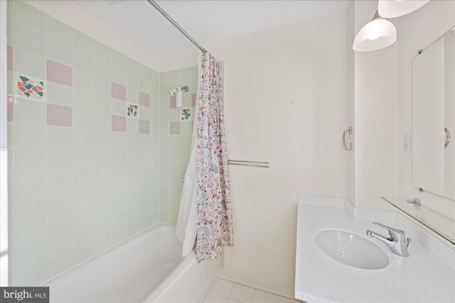 4238 50TH ST NW, Washington, DC 20016