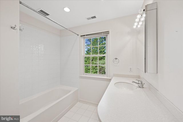 4238 50TH ST NW, Washington, DC 20016