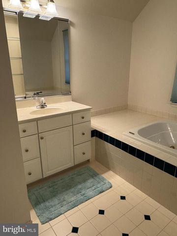 10838 WELBURY CT, Reston, VA 20194