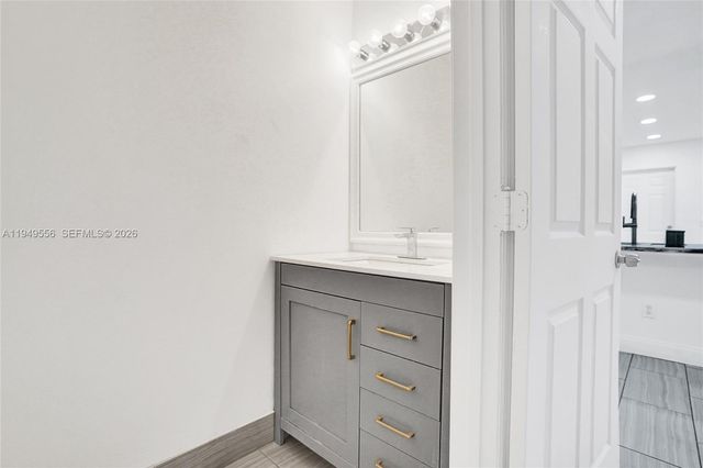 4183 Crystal Lake Dr, Deerfield Beach, FL 33064