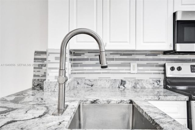 4183 Crystal Lake Dr, Deerfield Beach, FL 33064