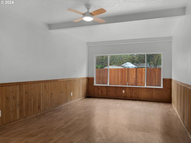 82461 MAPLE Rd, Seaside, OR 97138