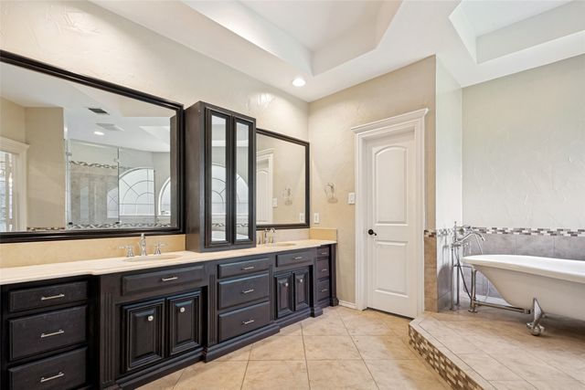2621 Bierstadt Drive, Highland Village, TX 75077